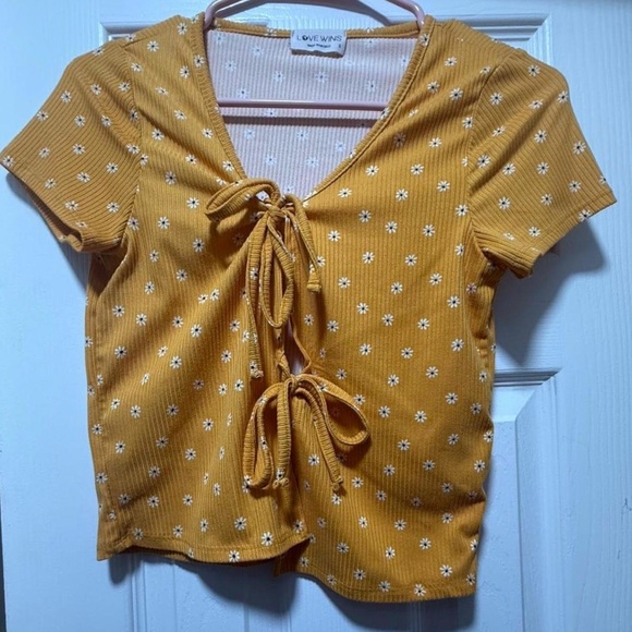 Top - Picture 2 of 2